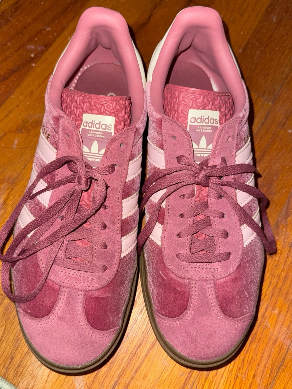 adidas Womens Velvet Gazelle Sneakers